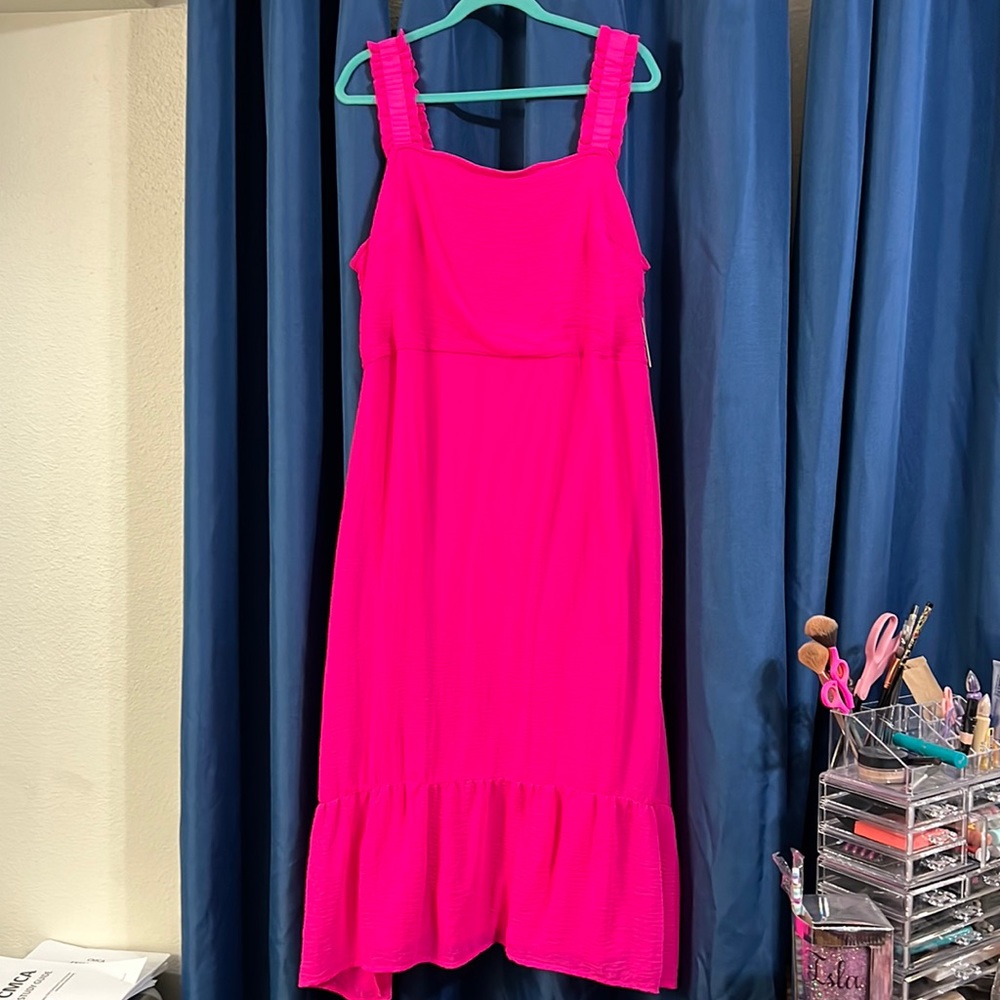 2x hot pink. NWT super cute dress